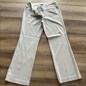 ••Express “Editor” Light Gray Pinstripe Pants••